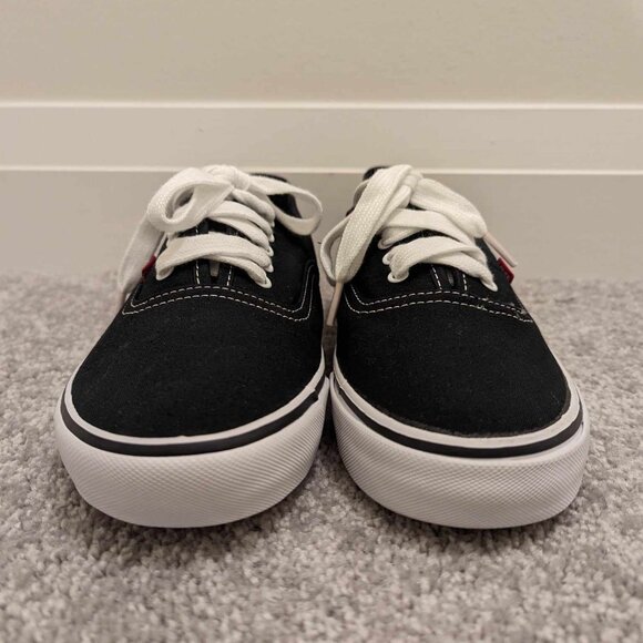 Brand New Men's Denim Levi's Sneakers - Picture 3 of 7